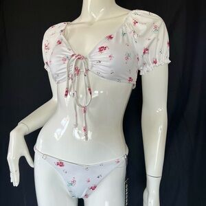 Oneone Floral Bikini‎ set Puff shoulder crop top white pink